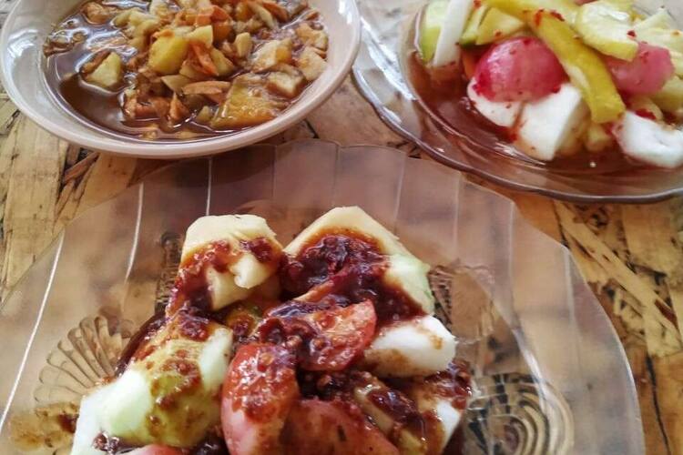 Waroeng Lotek Macan Lengkong Bandung